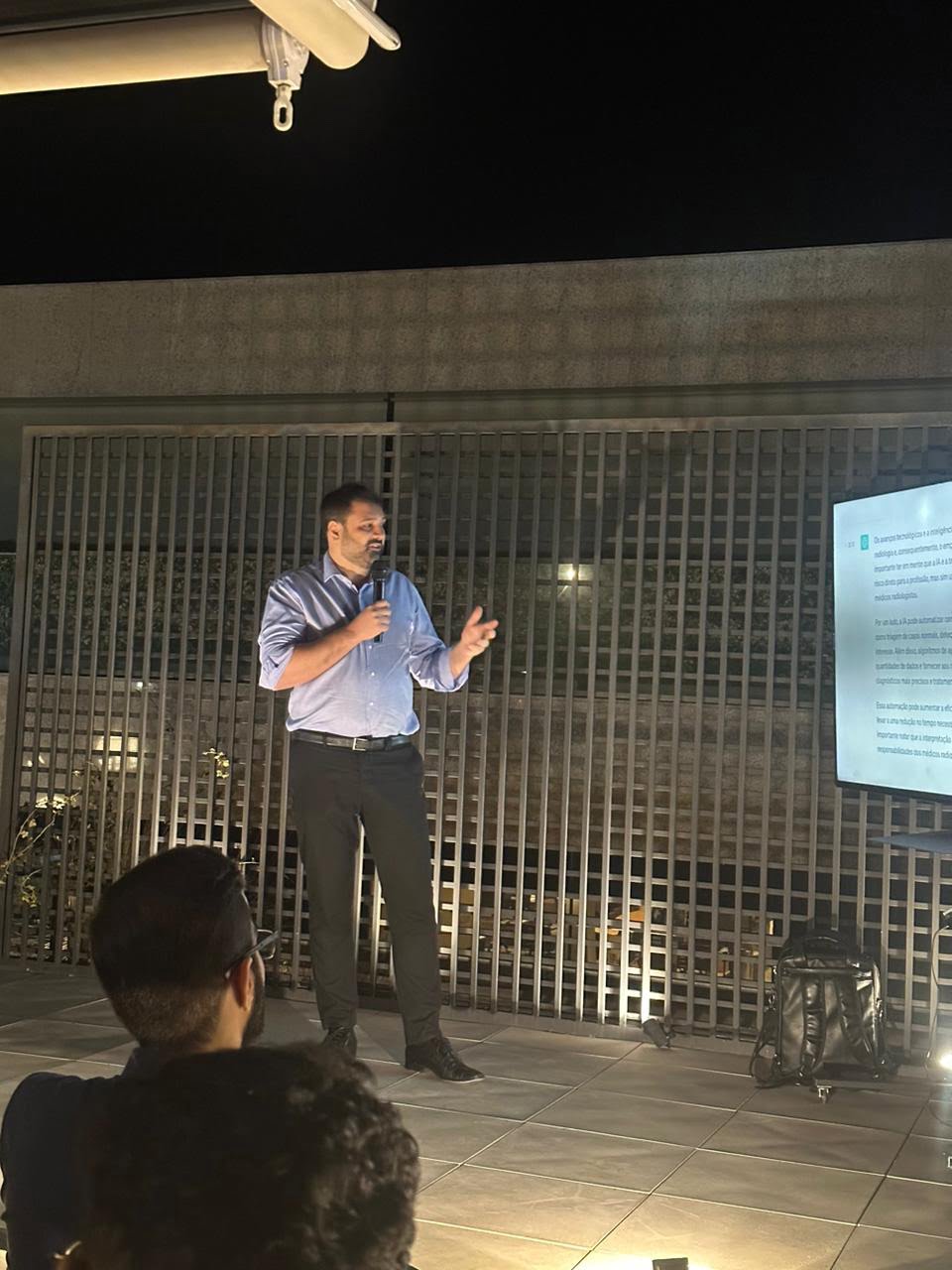 Dr. João Paulo realizando palestras
